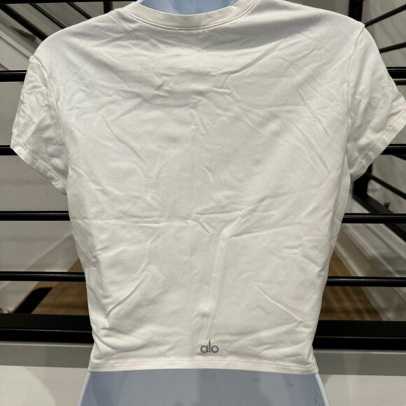 ALO Cropped All Day Short Sleeve - White - Small - Picture 2 of 3